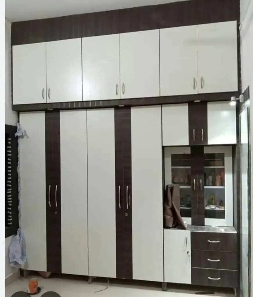 Wardrobe system with dressing table